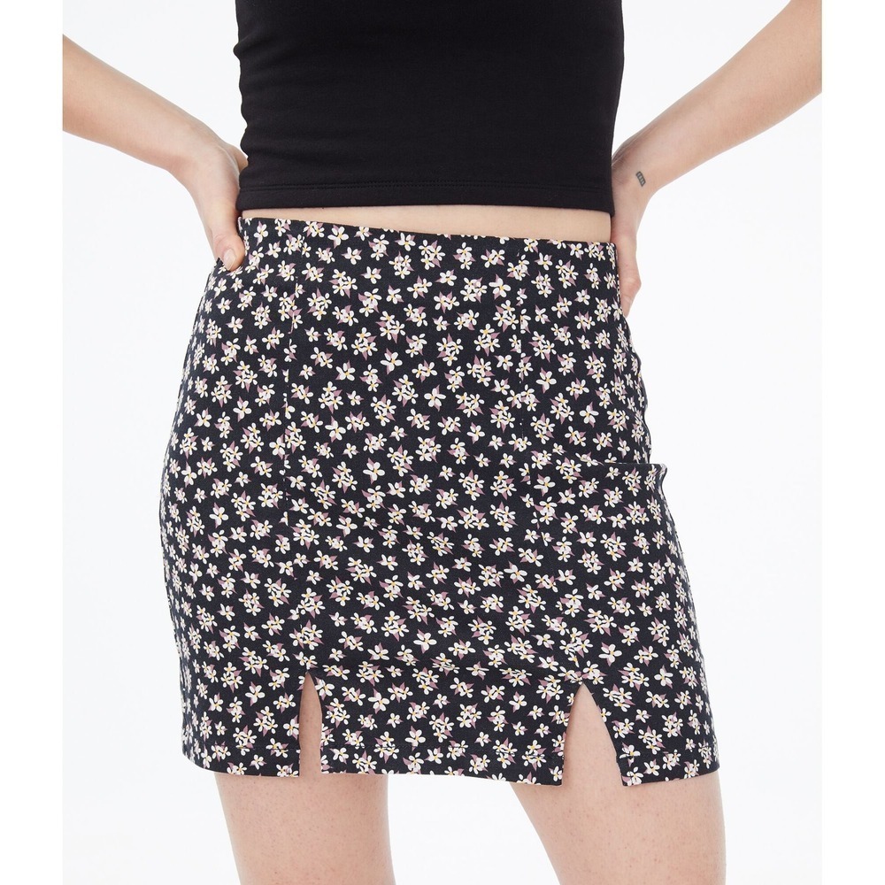 Aeropostale Notched Hem Mini Skirt Size Small Daisy Floral Print Preppy - Picture 1 of 5